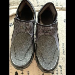 BZEES woman’s black / grey  shoes size 9.5